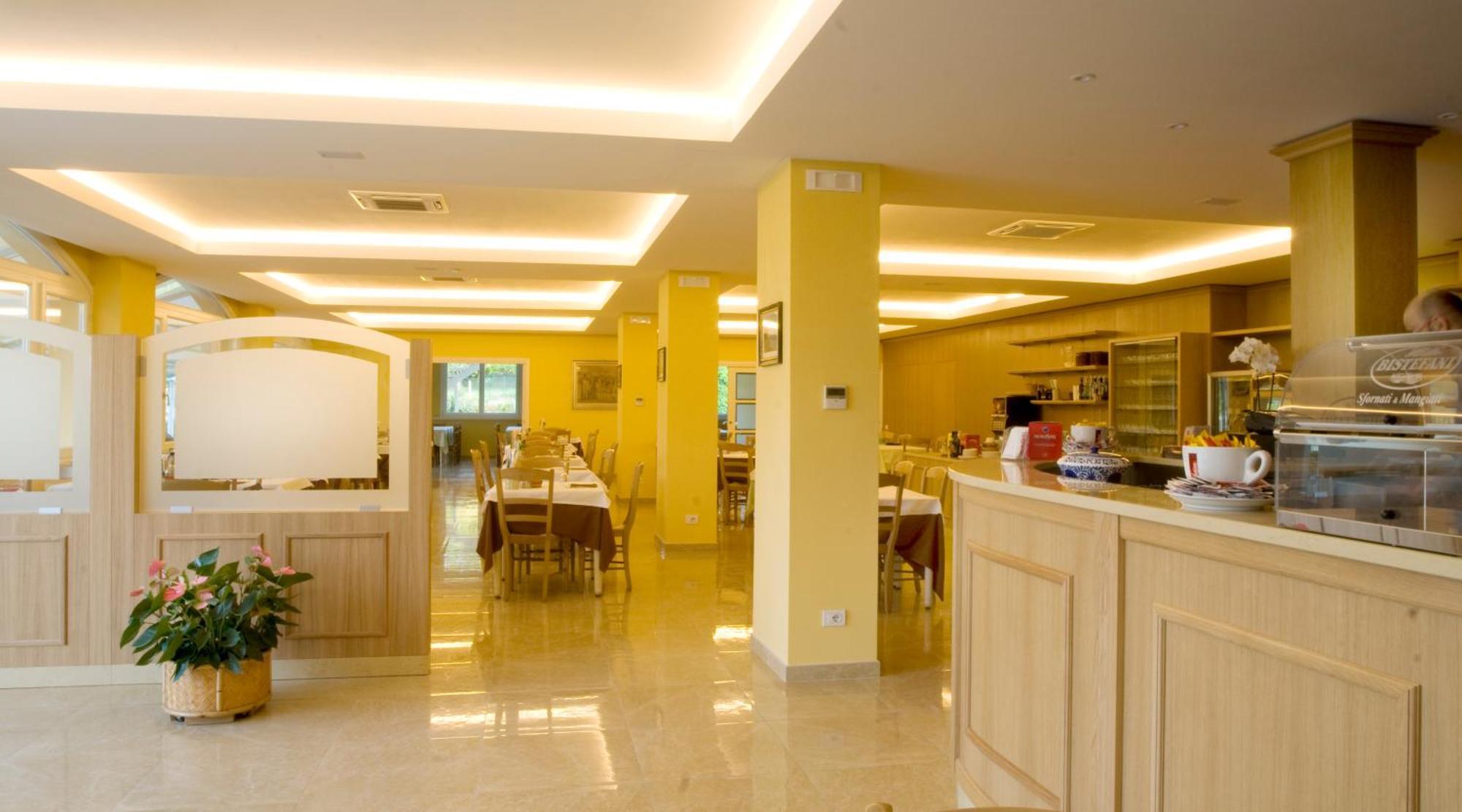 Hotel Panoramica ซาโล ภายนอก รูปภาพ