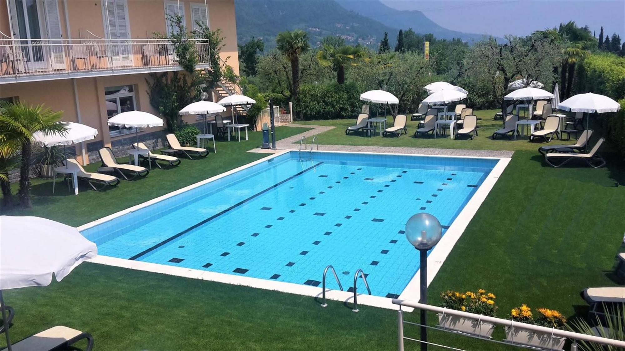 Hotel Panoramica ซาโล ภายนอก รูปภาพ